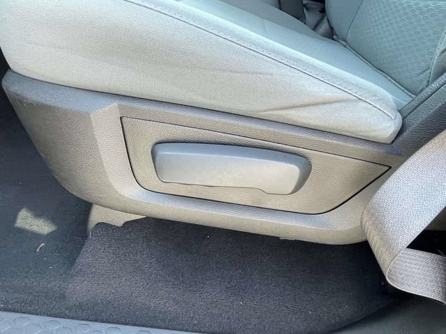 Used 2019 RAM 1500 Classic SLT AWD/4WD image 17
