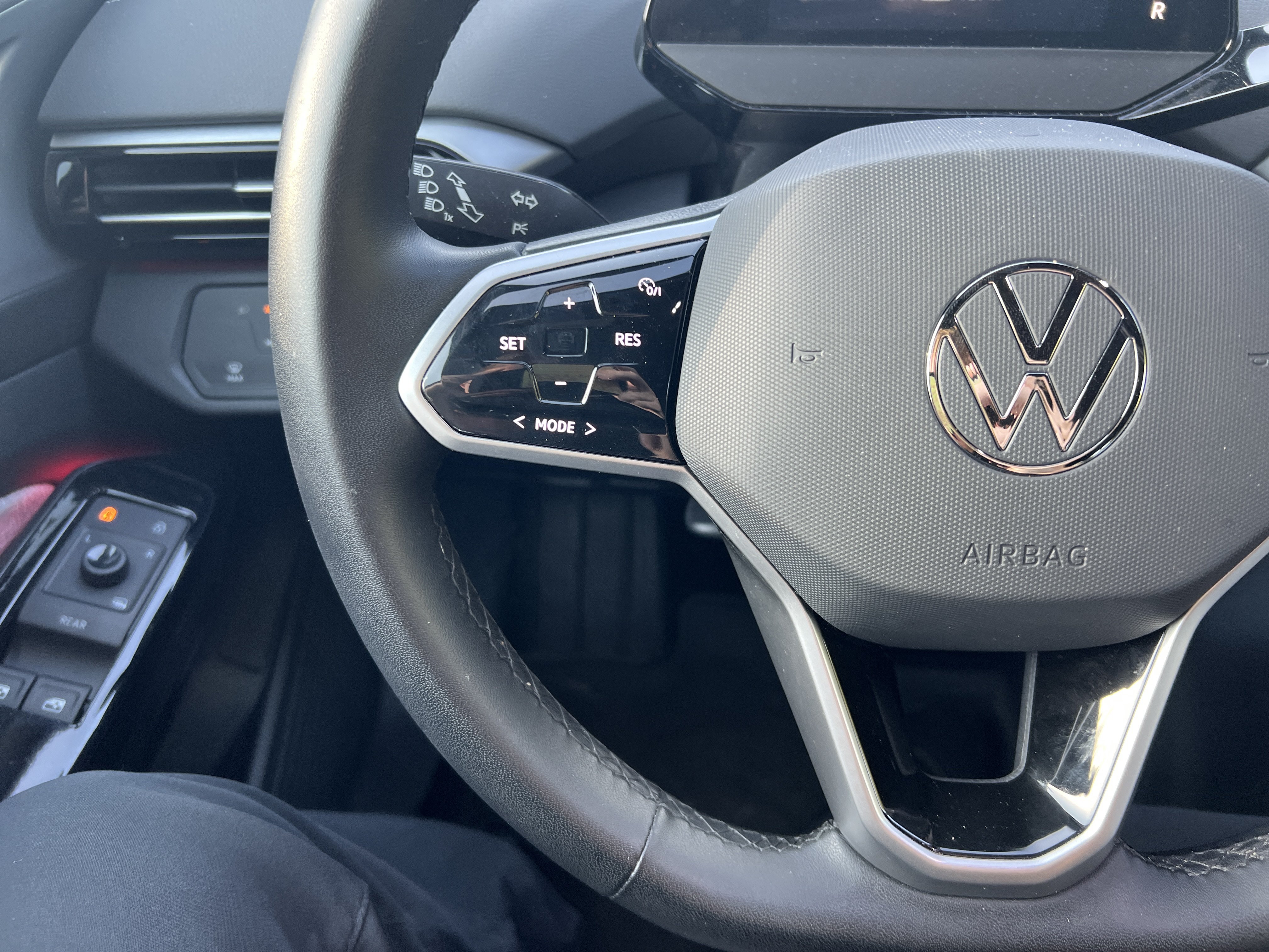 Certified 2023 Volkswagen ID.4 2WD image 17