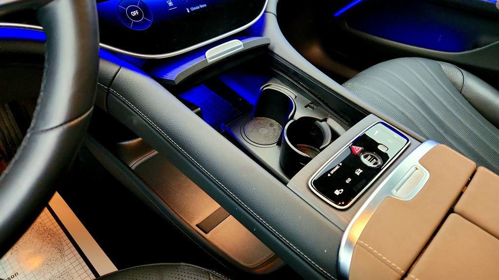 Used 2023 Mercedes-Benz EQS 580 4MATIC Sedan image 16