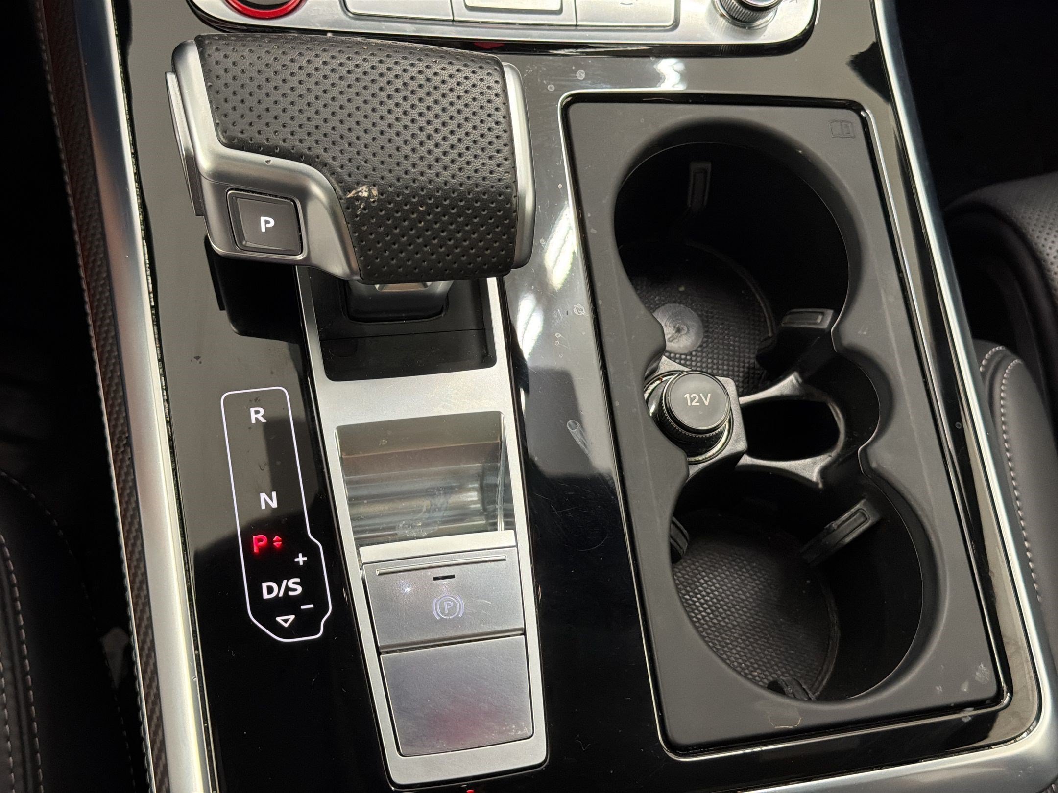 Used 2025 Audi SQ7 Prestige AWD/4WD image 18