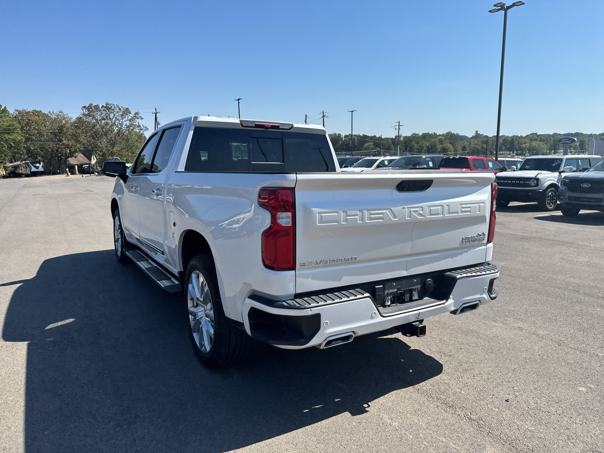 Used 2022 Chevrolet Silverado 1500 High Country AWD/4WD image 9
