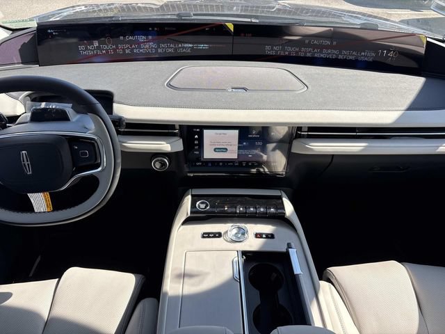 New 2026 Lincoln Navigator L Premier AWD/4WD image 15