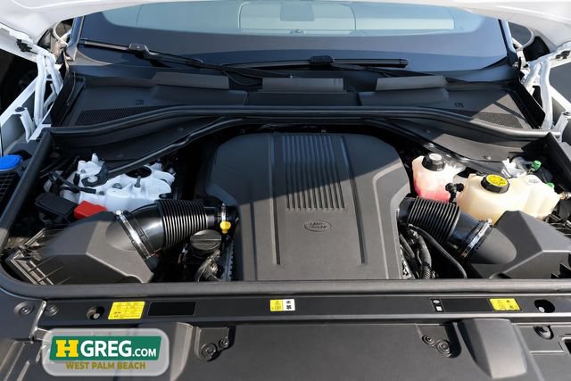Used 2025 Land Rover Range Rover SE AWD/4WD image 19