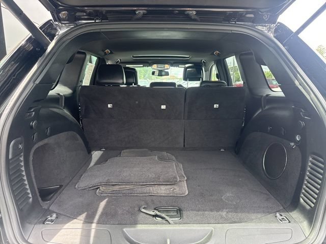 Used 2015 Jeep Grand Cherokee Altitude AWD/4WD image 5