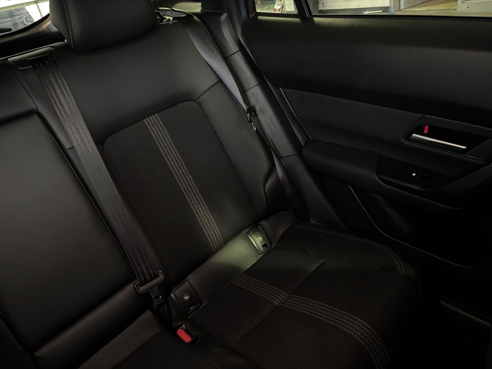 Used 2025 MAZDA CX-50 AWD 2.5 S w/ Preferred Package image 37