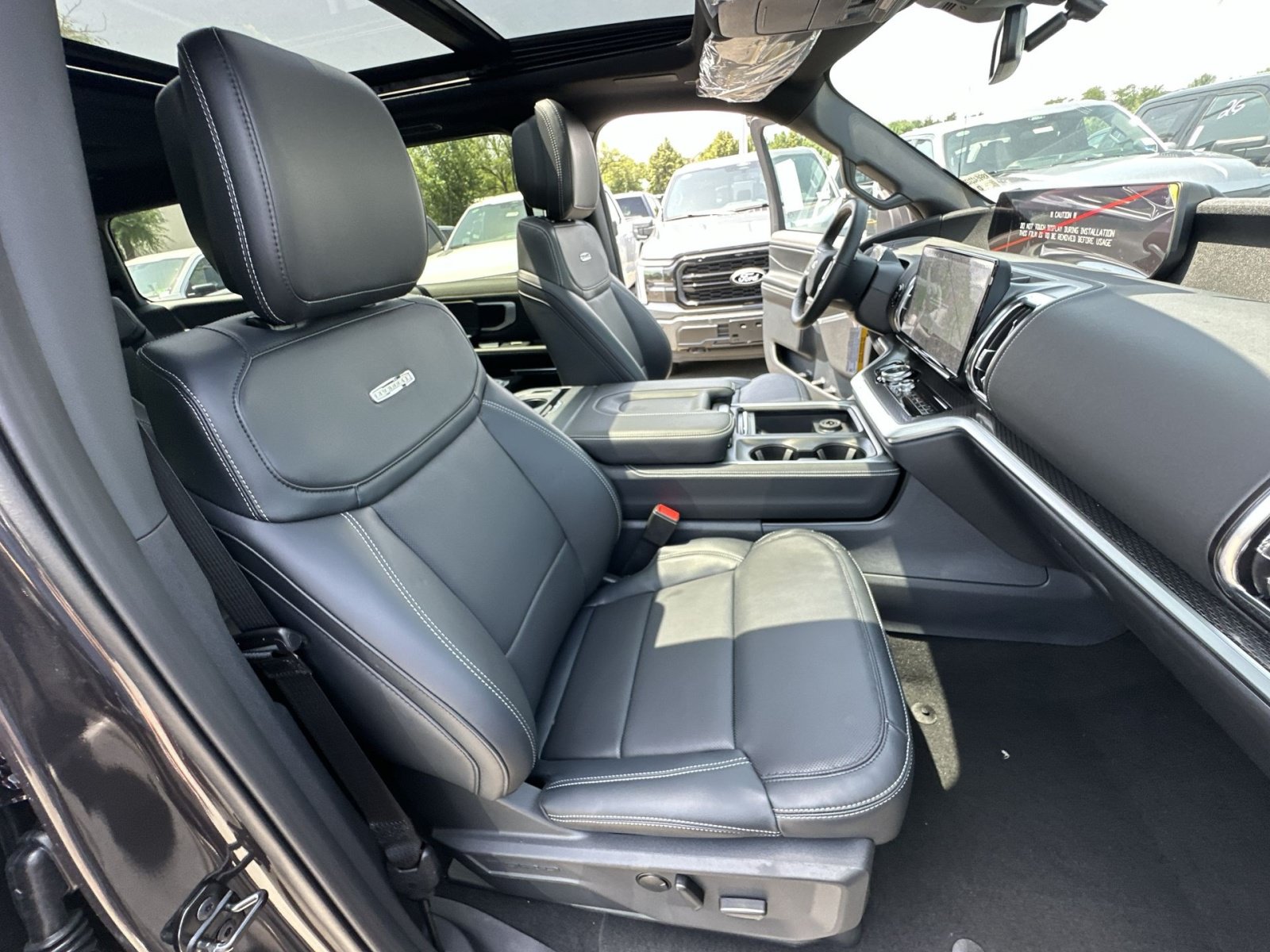 New 2027 Ford Expedition Platinum w/ Stealth Appearance Package AWD/4WD image 36