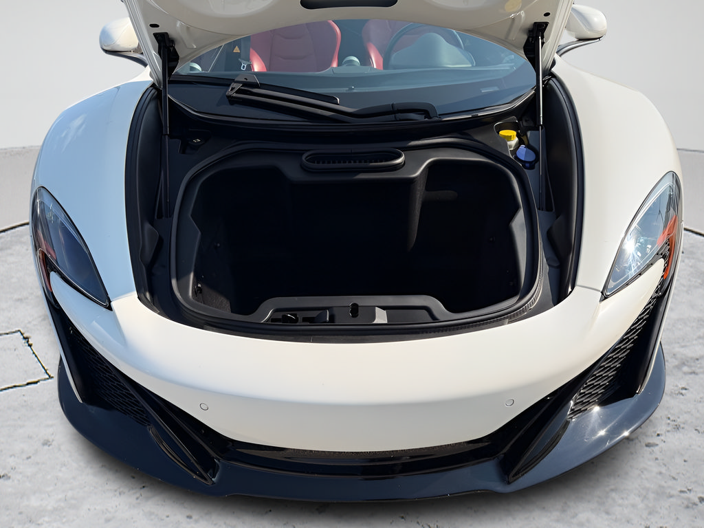 Used 2015 McLaren 650S Spider RWD image 30