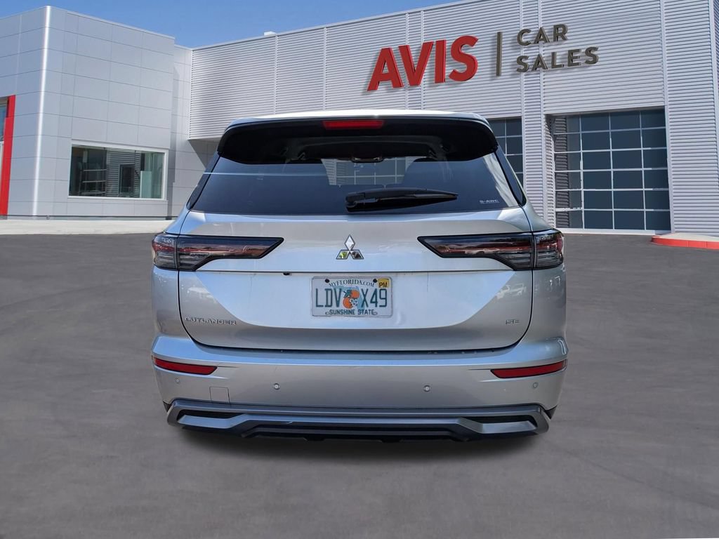 Used 2025 Mitsubishi Outlander SE AWD/4WD image 9