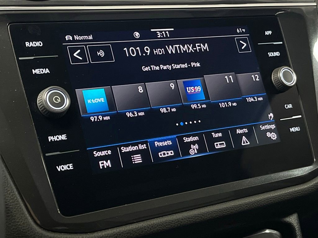 Used 2022 Volkswagen Tiguan SE AWD/4WD image 27