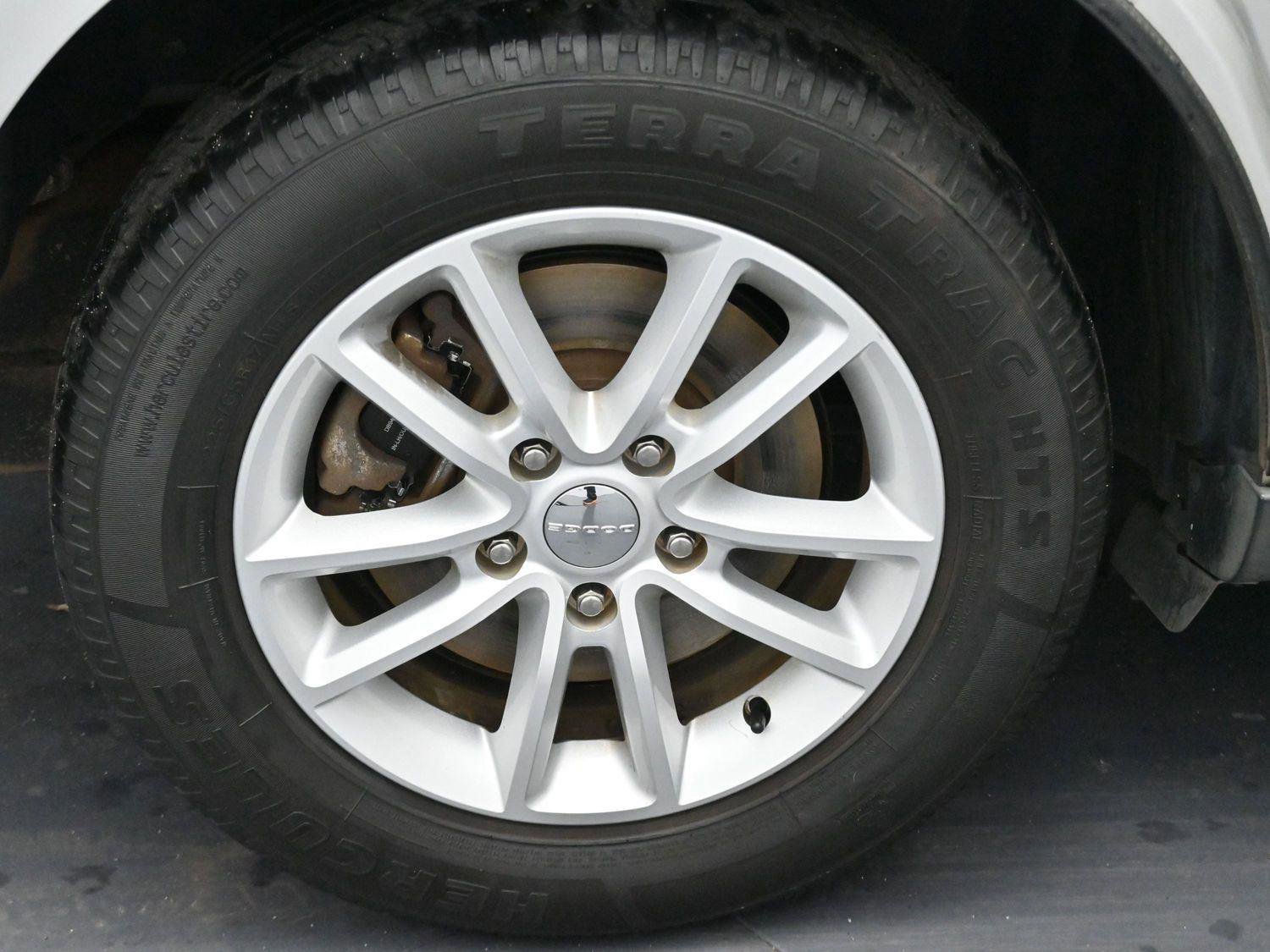 Used 2013 Dodge Journey SXT w/ Flexible Seating Group image 29