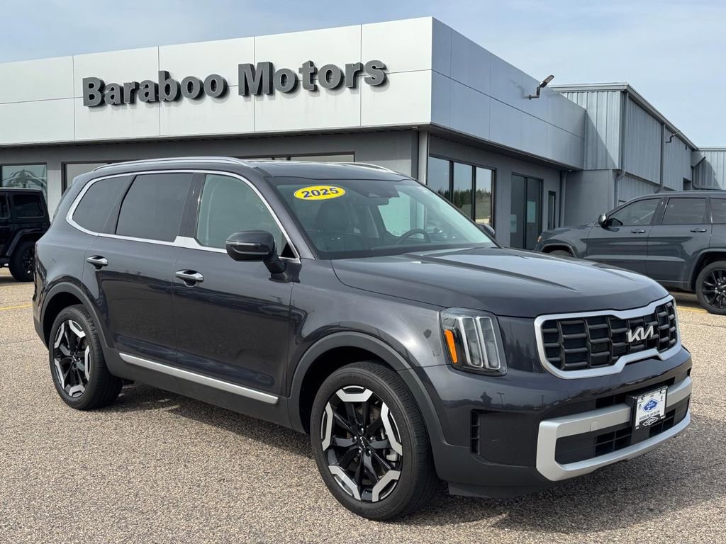 Used 2025 Kia Telluride S FWD image 1