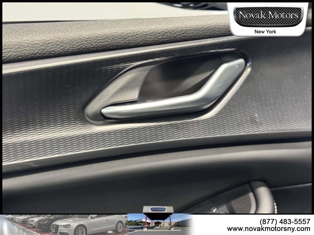 Used 2023 Jeep Grand Cherokee Altitude image 15