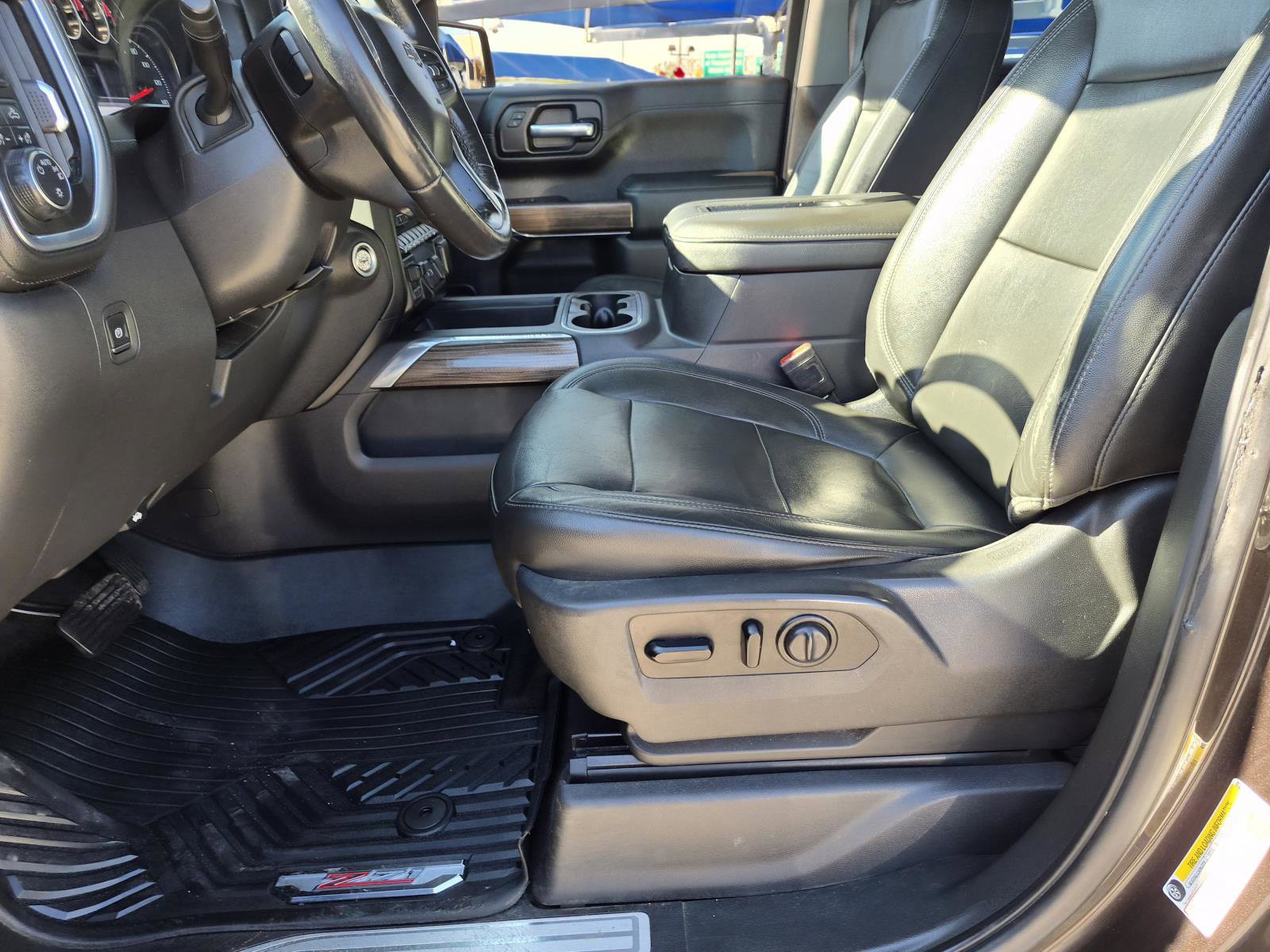 Used 2020 Chevrolet Silverado 1500 LT Trail Boss AWD/4WD image 17