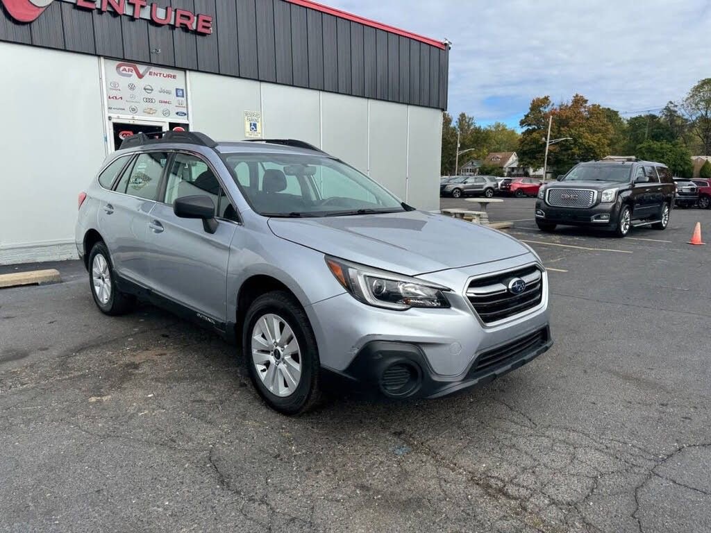 Used 2018 Subaru Outback 2.5i image 9