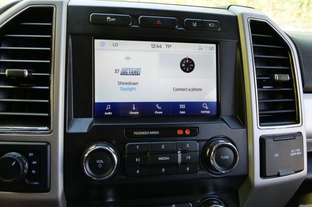 Used 2021 Ford F250 Lariat w/ Lariat Value Package AWD/4WD image 9