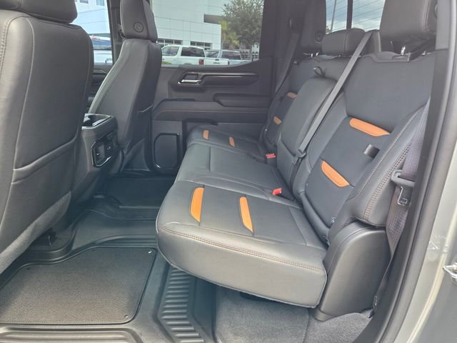 Used 2023 GMC Sierra 1500 AT4 w/ Technology Package AWD/4WD image 8