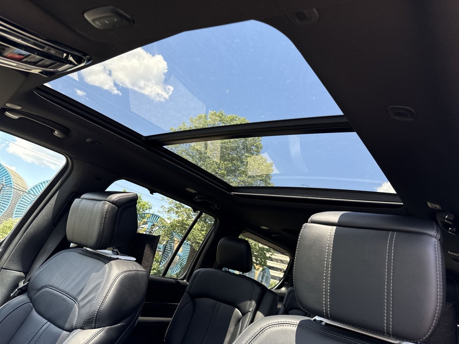 New 2026 Jeep Grand Wagoneer Summit w/ Rear Seat Video Group I AWD/4WD image 24