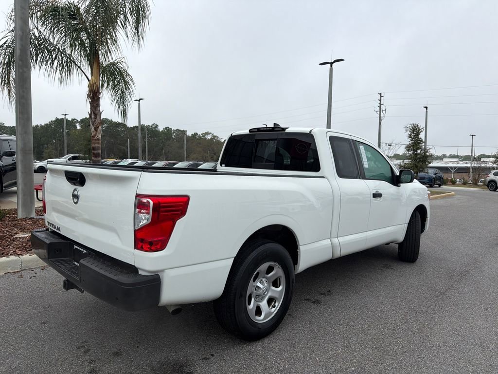 Used 2022 Nissan Titan S image 7