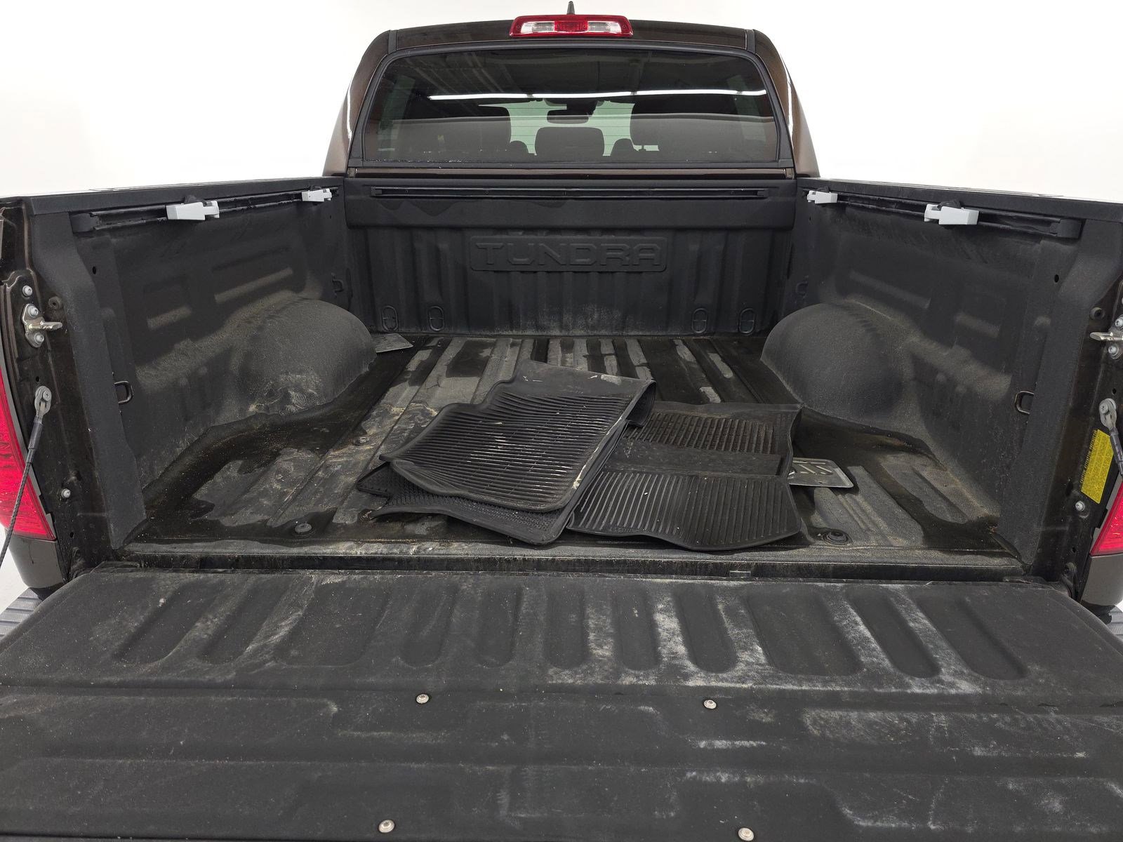 Used 2020 Toyota Tundra Limited w/ Limited Premium Package image 17