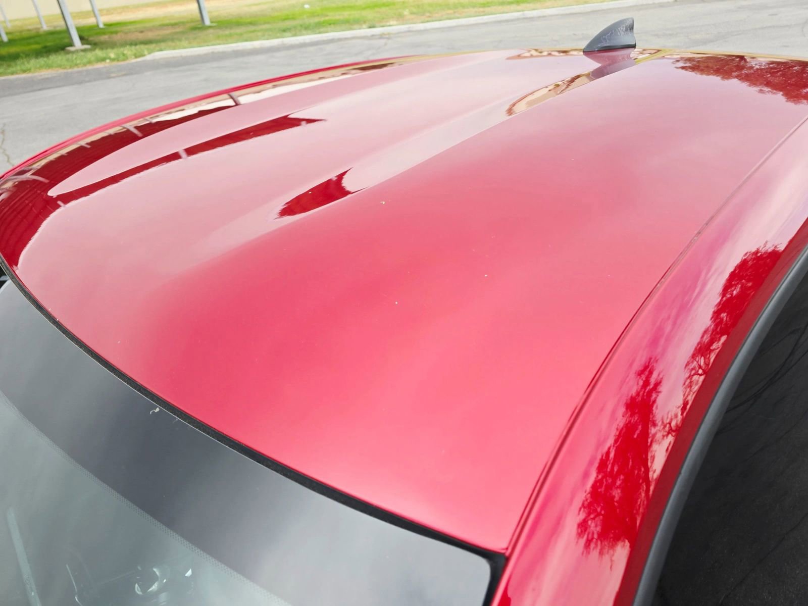 Used 2018 Chevrolet Camaro LT RWD image 11