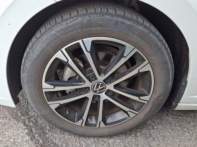 Used 2023 Volkswagen Jetta Sport FWD image 4