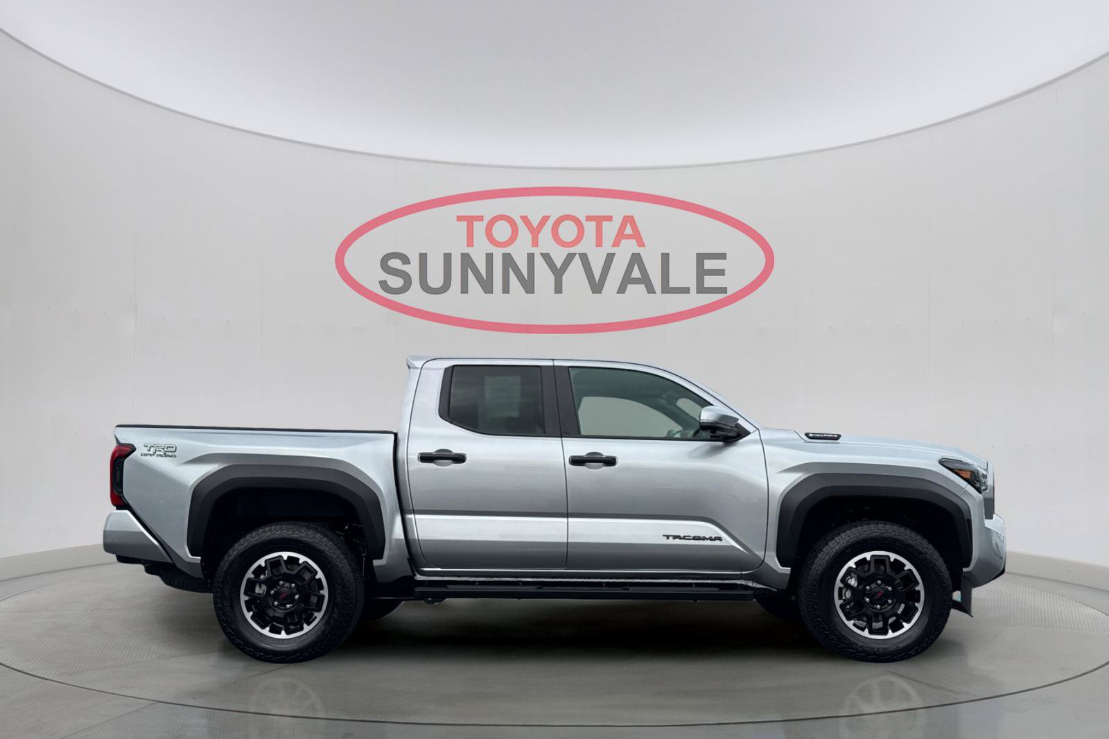Certified 2025 Toyota Tacoma TRD Off-Road AWD/4WD image 10