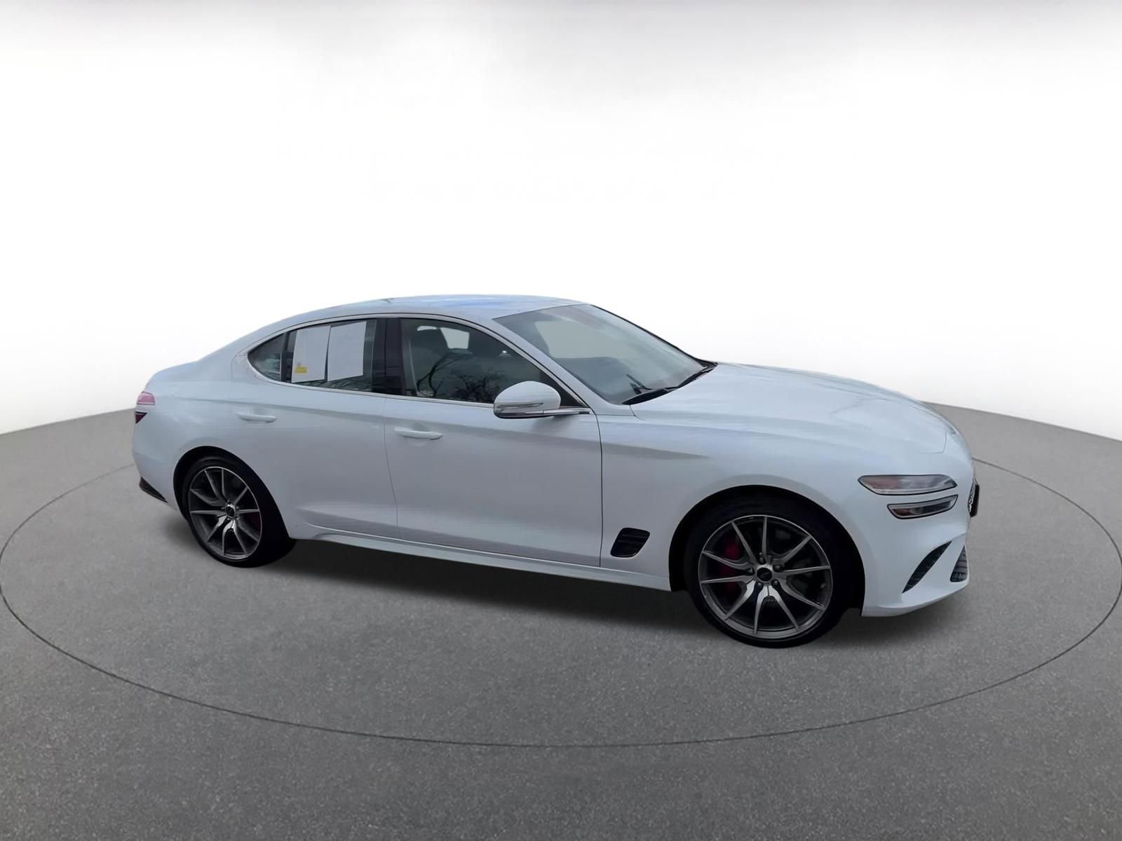 Used 2025 Genesis G70 2.5T image 2