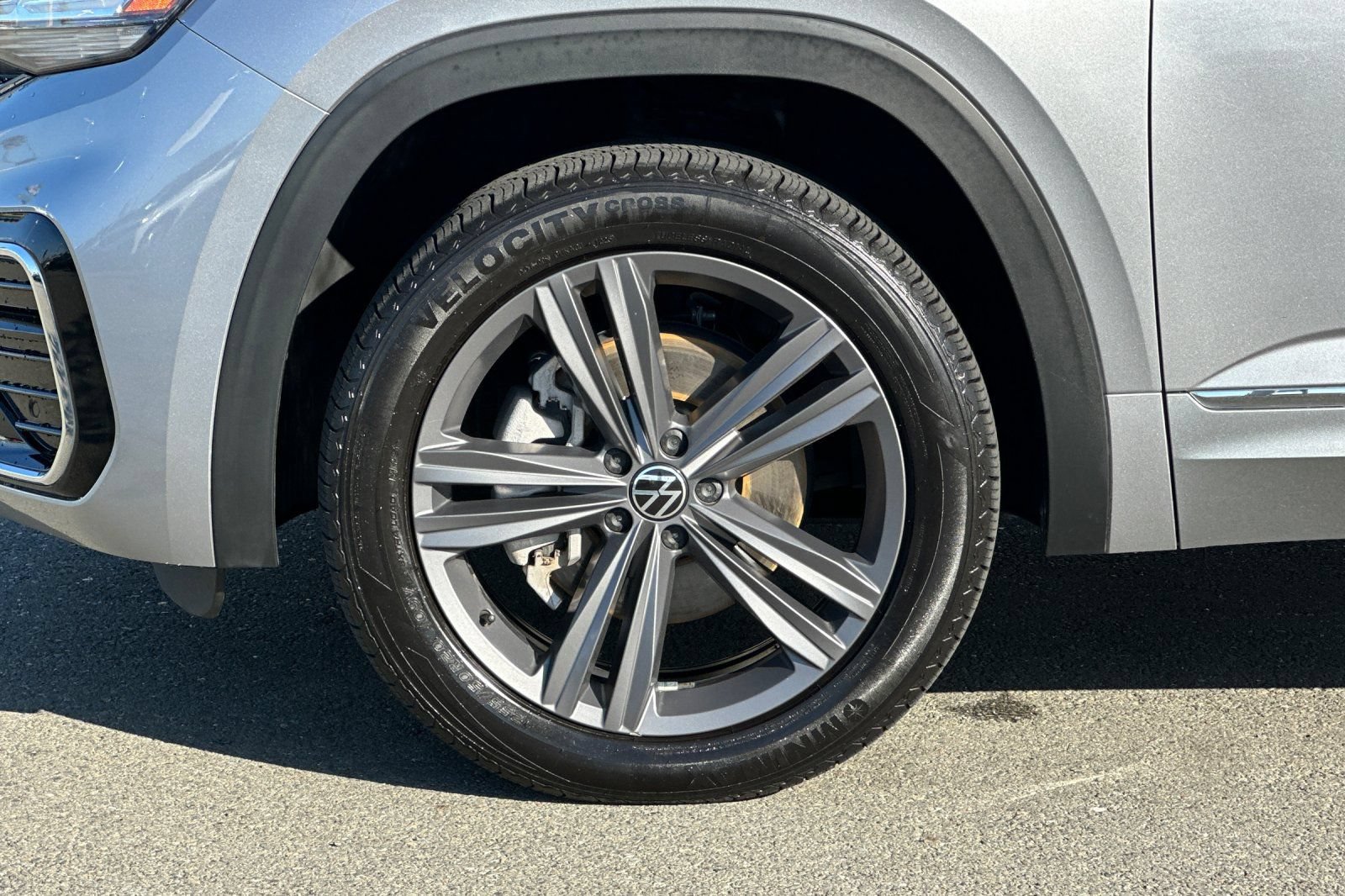 Used 2022 Volkswagen Atlas SEL R-Line AWD/4WD image 27