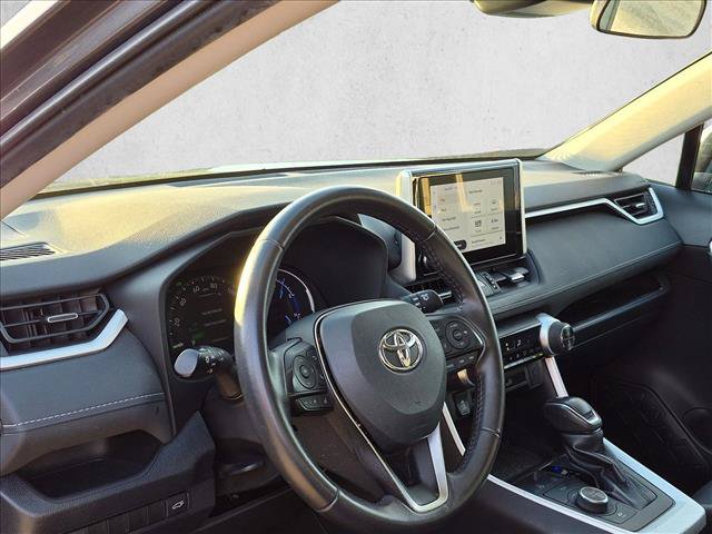 Used 2024 Toyota RAV4 XLE Premium AWD/4WD image 5