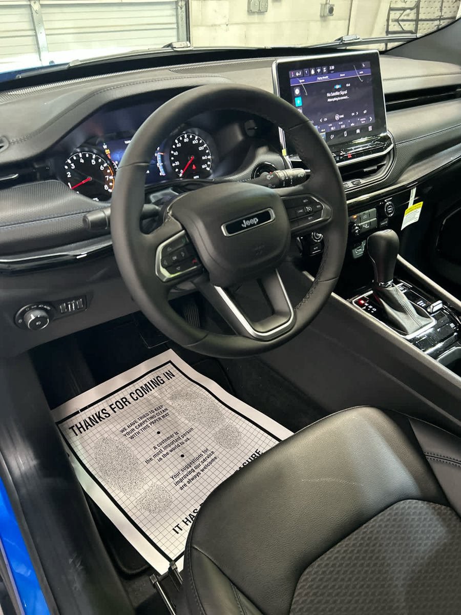 New 2026 Jeep Compass Latitude AWD/4WD image 9