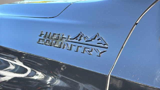 Used 2024 Chevrolet Tahoe High Country AWD/4WD image 44