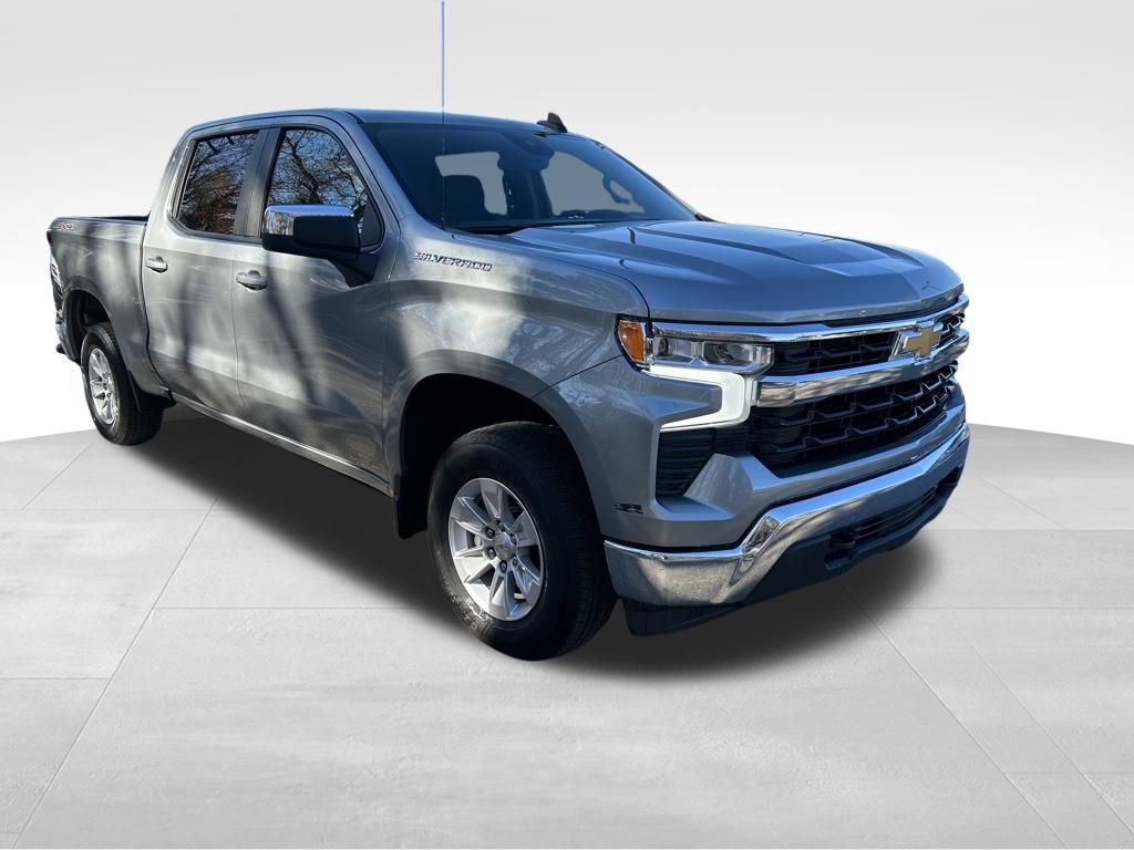 Used 2025 Chevrolet Silverado 1500 LT image 9