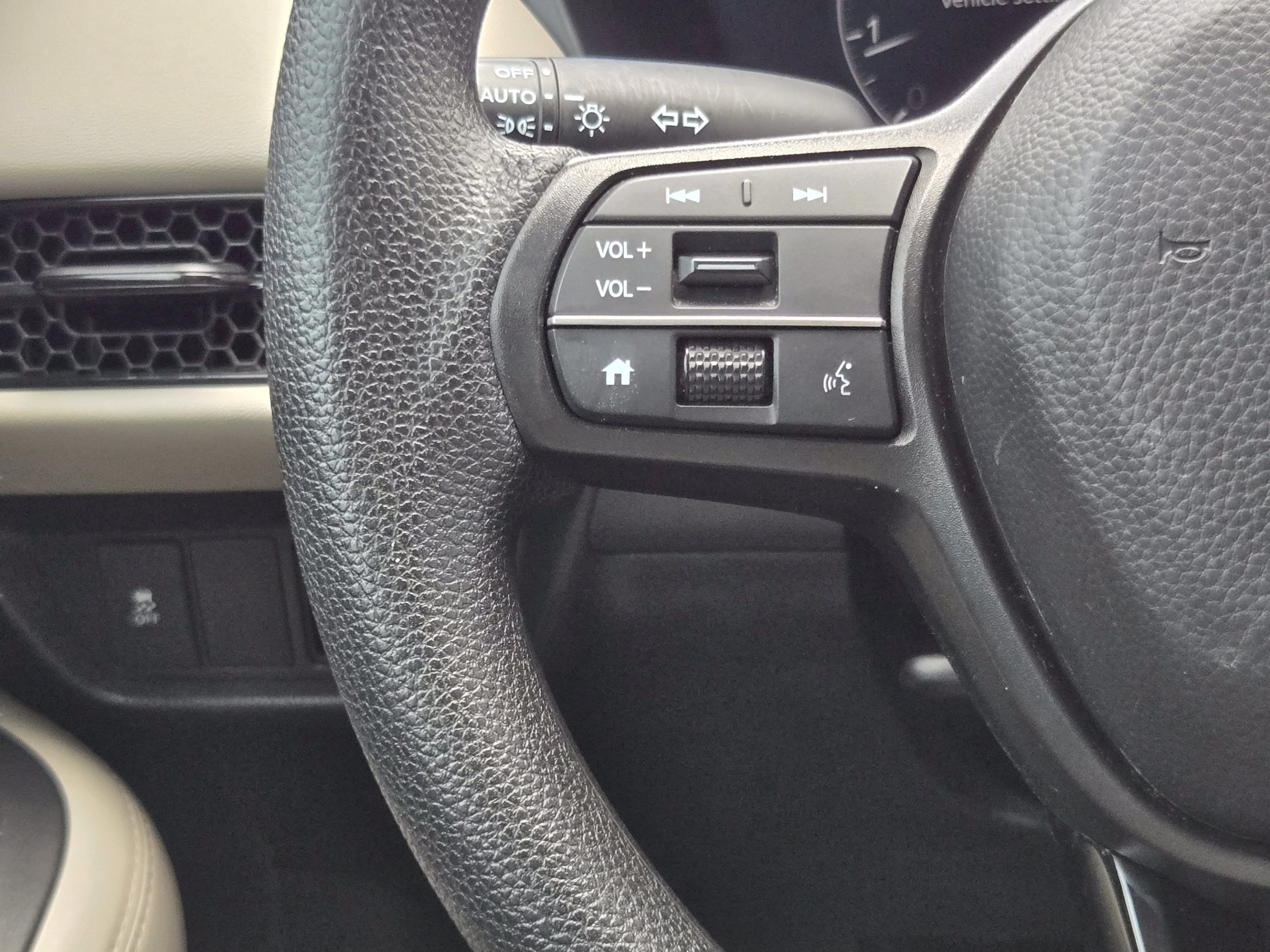 Used 2026 Honda HR-V LX image 25