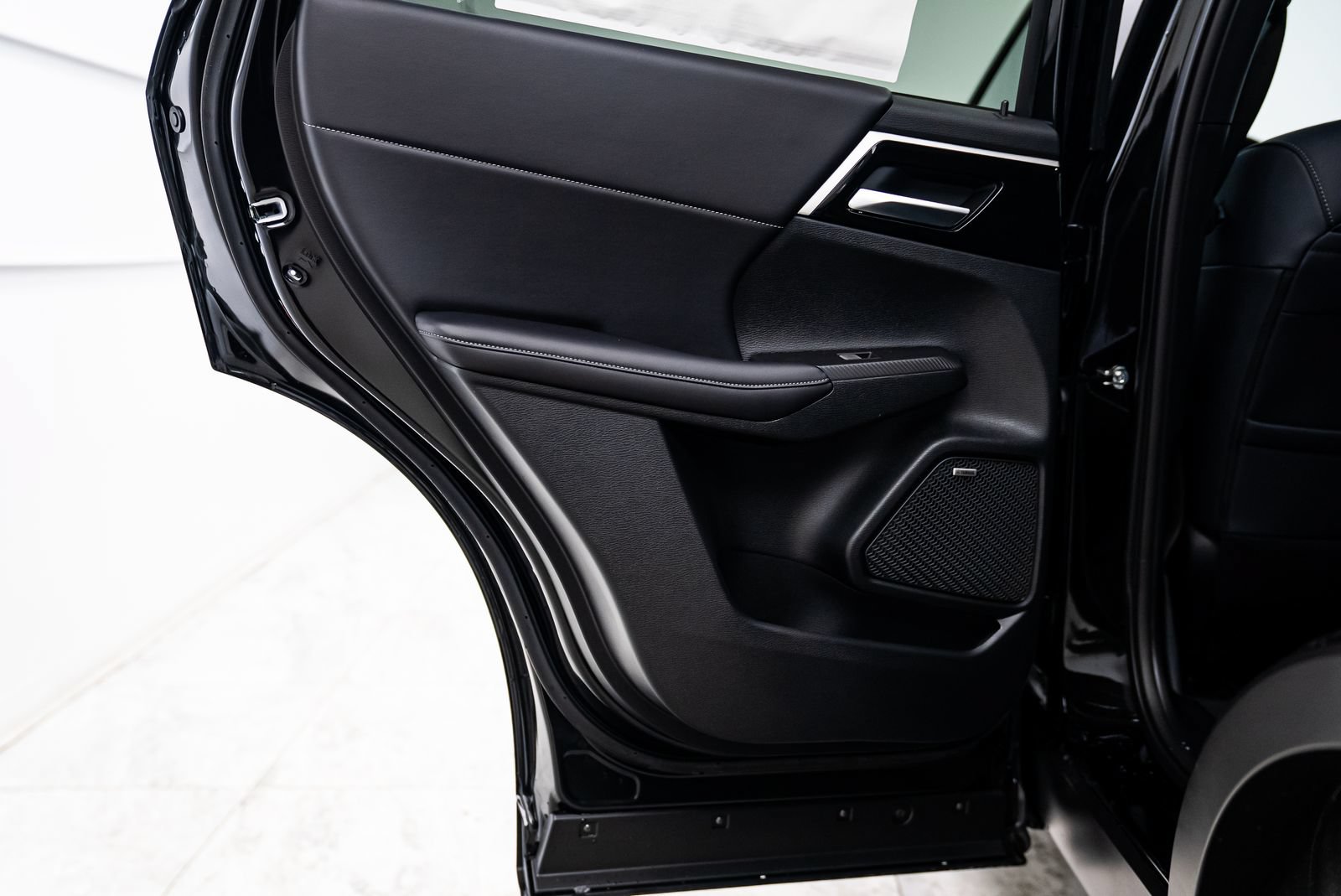 New 2026 Mitsubishi Outlander ES AWD/4WD image 23