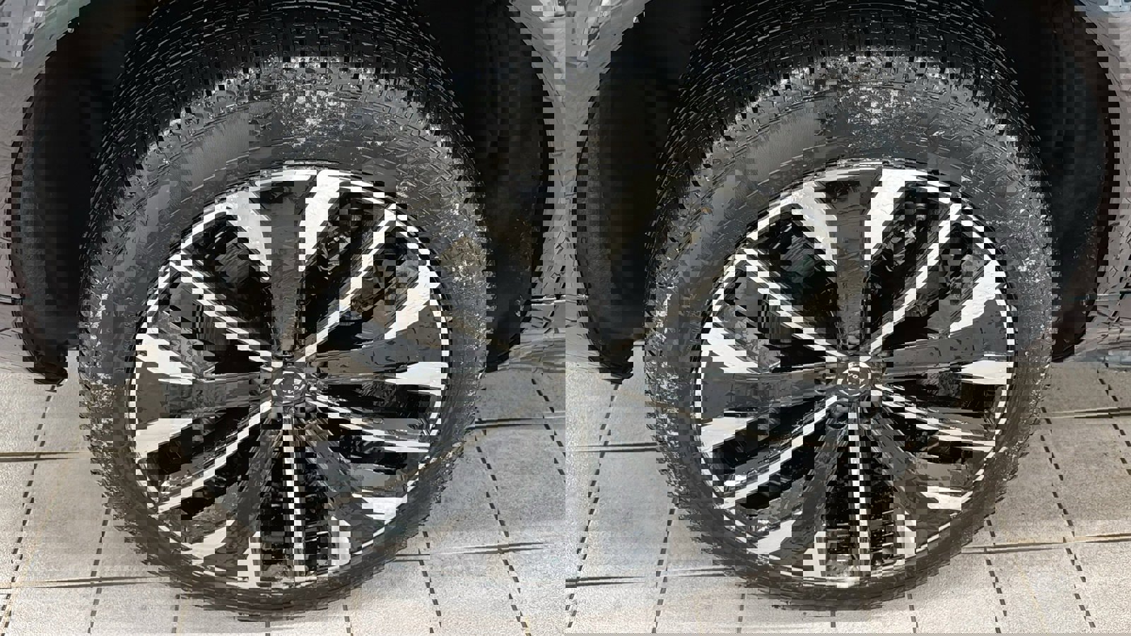 Used 2026 Volvo XC90 T8 Plus w/ Protection Package Premier image 31