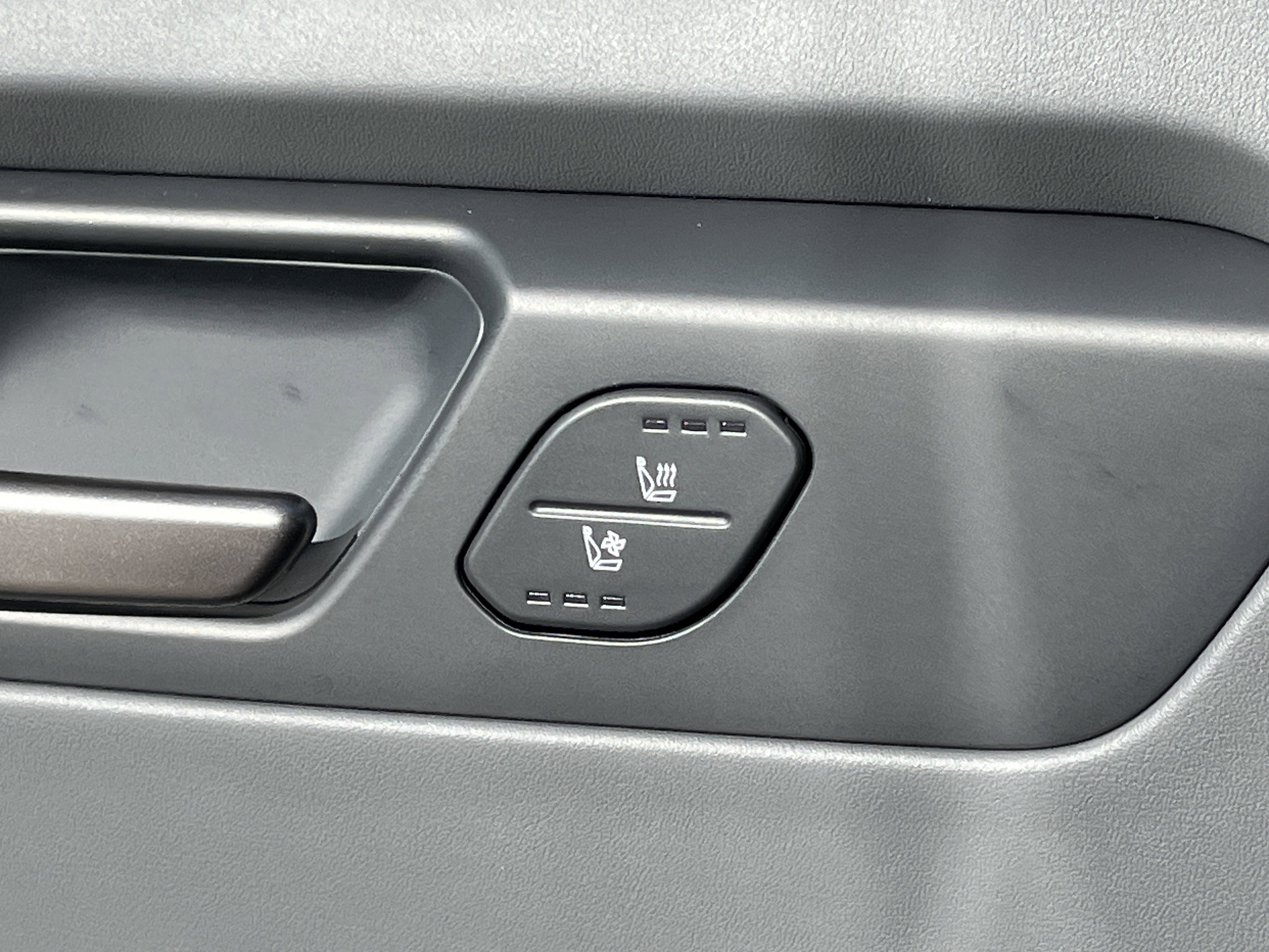 New 2026 Kia EV9 Light RWD image 15