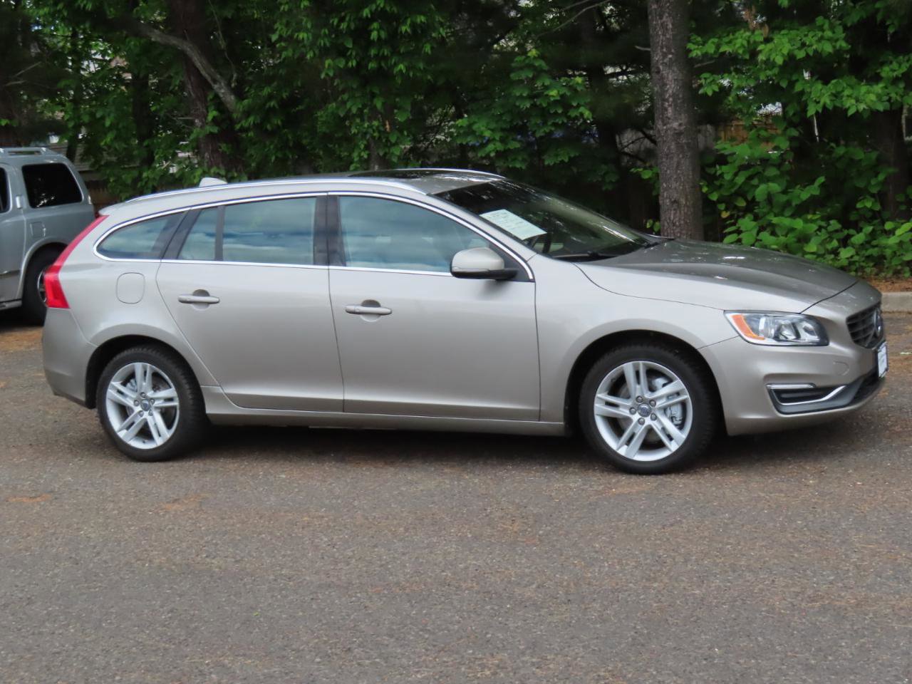 Used 2015 Volvo V60 T5 Premier AWD/4WD image 21