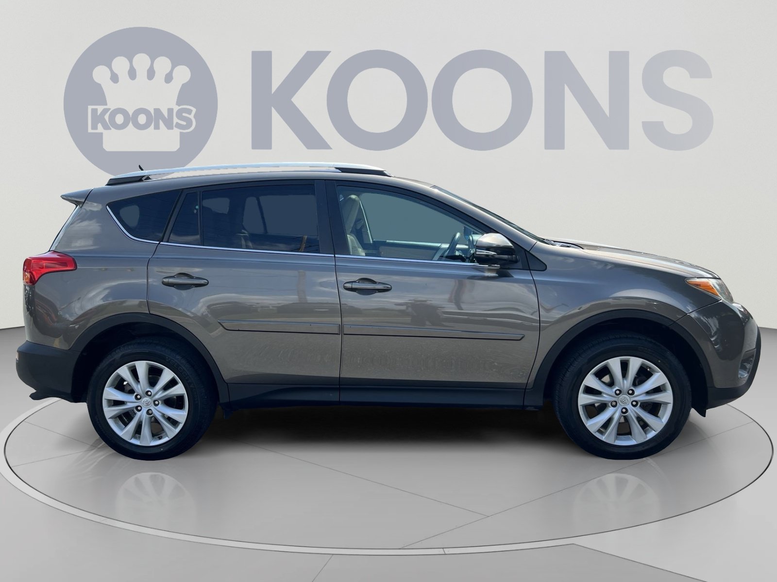 Used 2015 Toyota RAV4 Limited w/ Technology Package AWD/4WD image 8