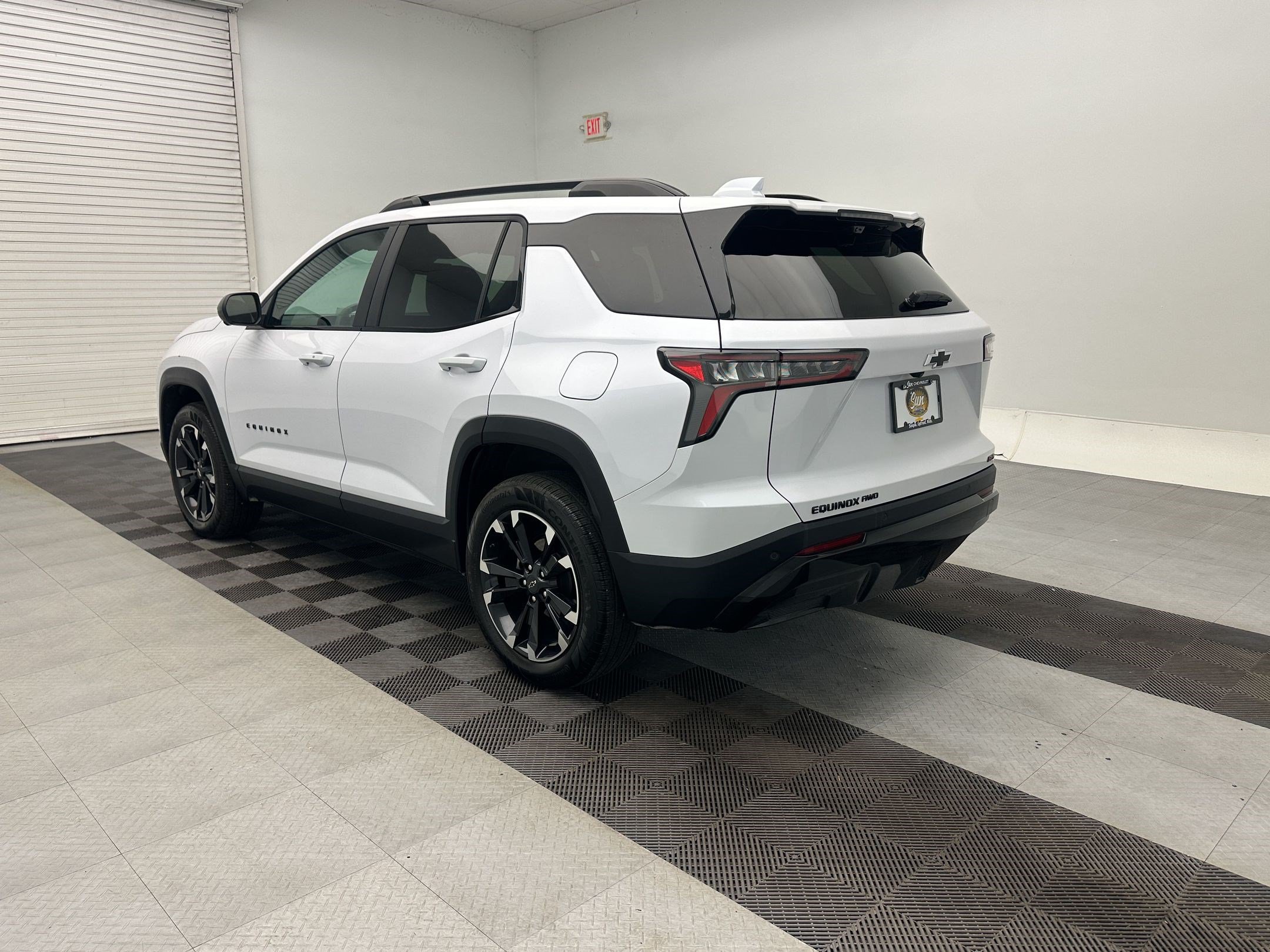 Certified 2026 Chevrolet Equinox RS w/ Convenience Package III AWD/4WD image 3