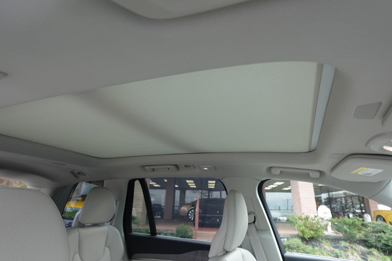 Used 2023 Volvo XC90 B5 Plus w/ Protection Package image 19