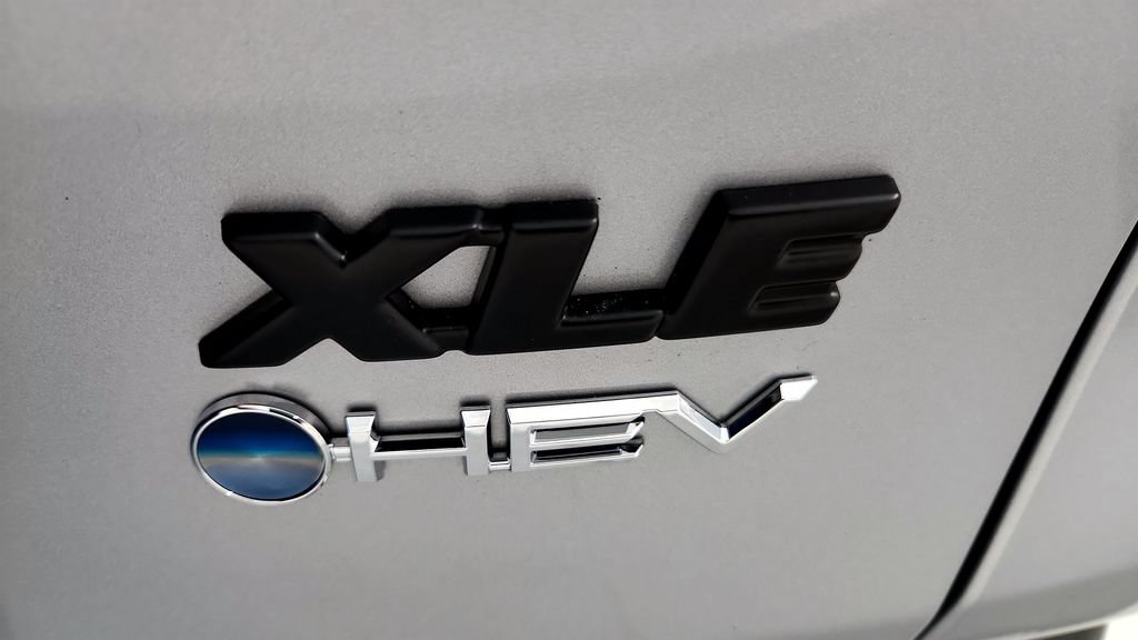 Used 2025 Toyota RAV4 XLE w/ Convenience Package AWD/4WD image 14