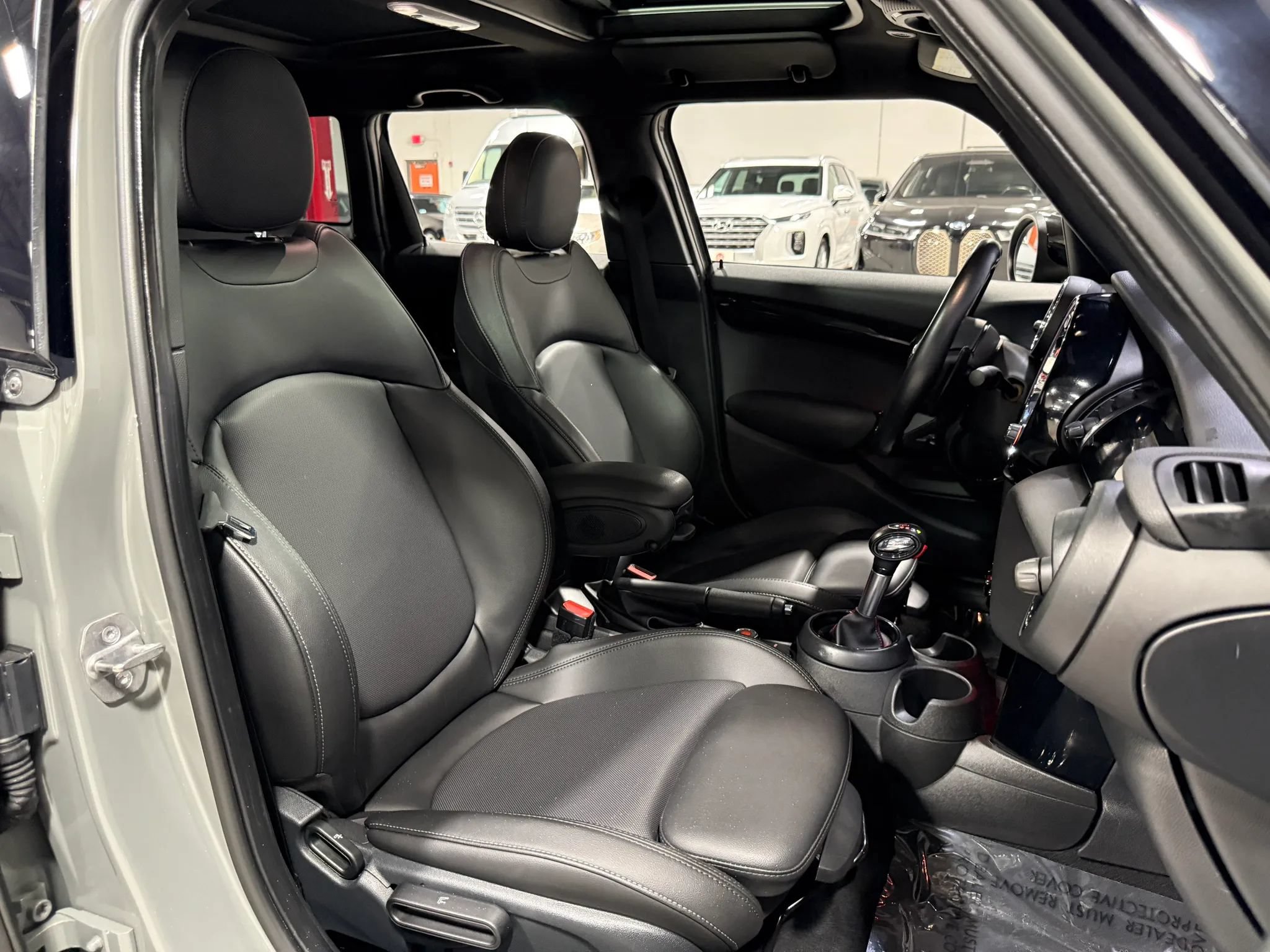 Used 2019 MINI Cooper S w/ Signature Upholstery Package FWD image 46
