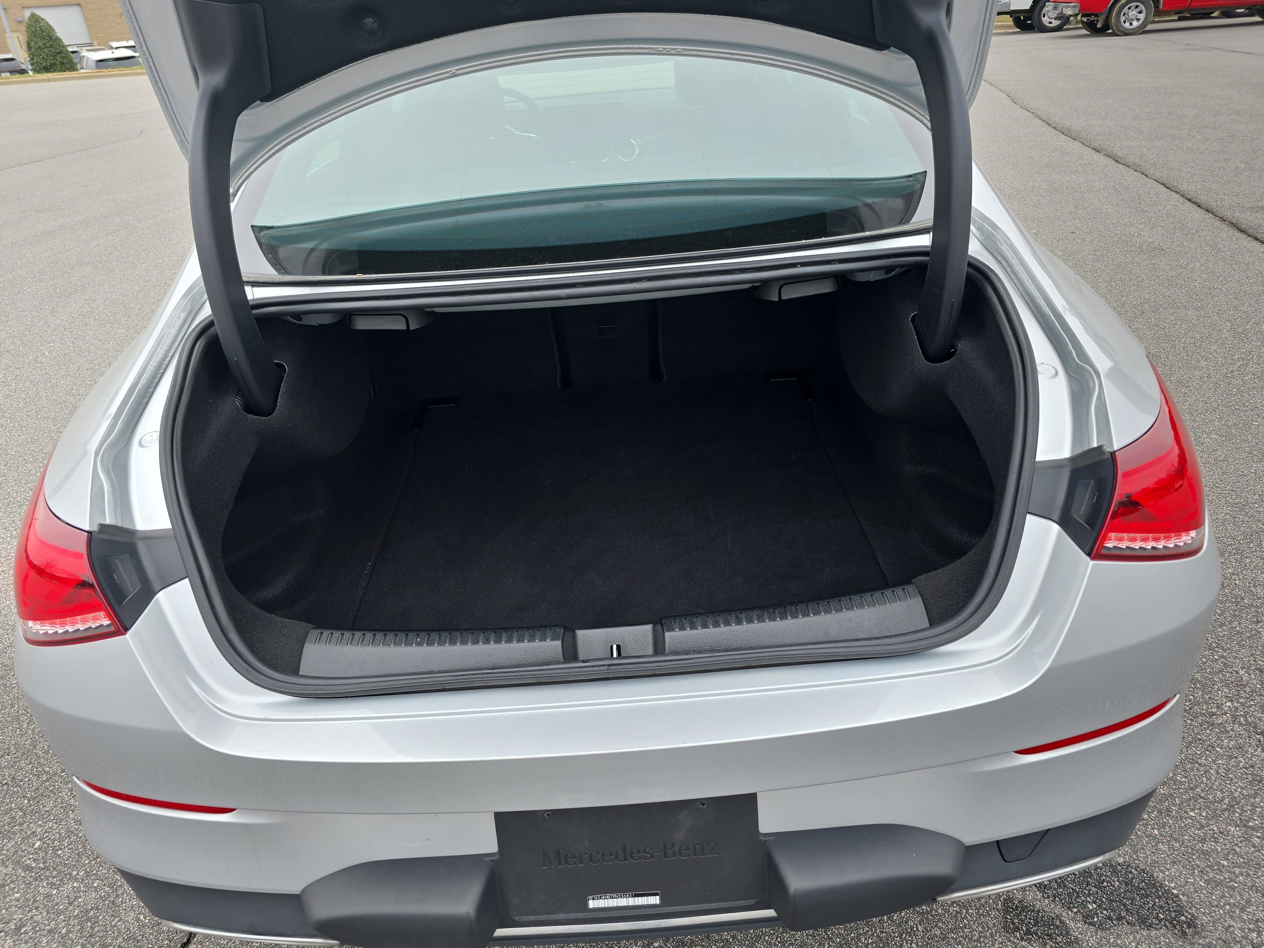 Used 2023 Mercedes-Benz CLA 250 4MATIC w/ Premium Package image 12