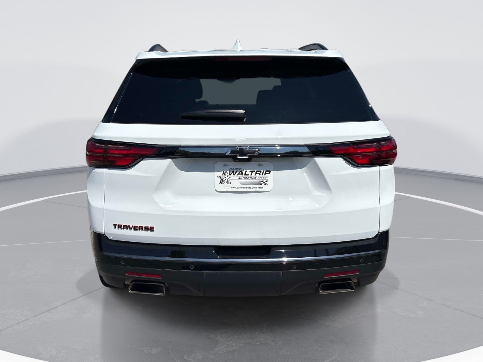 Used 2023 Chevrolet Traverse Premier w/ Redline Edition FWD image 7