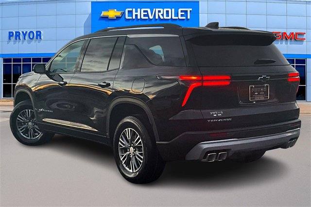 New 2026 Chevrolet Traverse LT w/ LPO, Floor Liner Package image 3