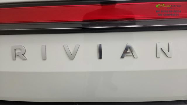 Used 2023 Rivian R1T Adventure Dual AWD/4WD image 49