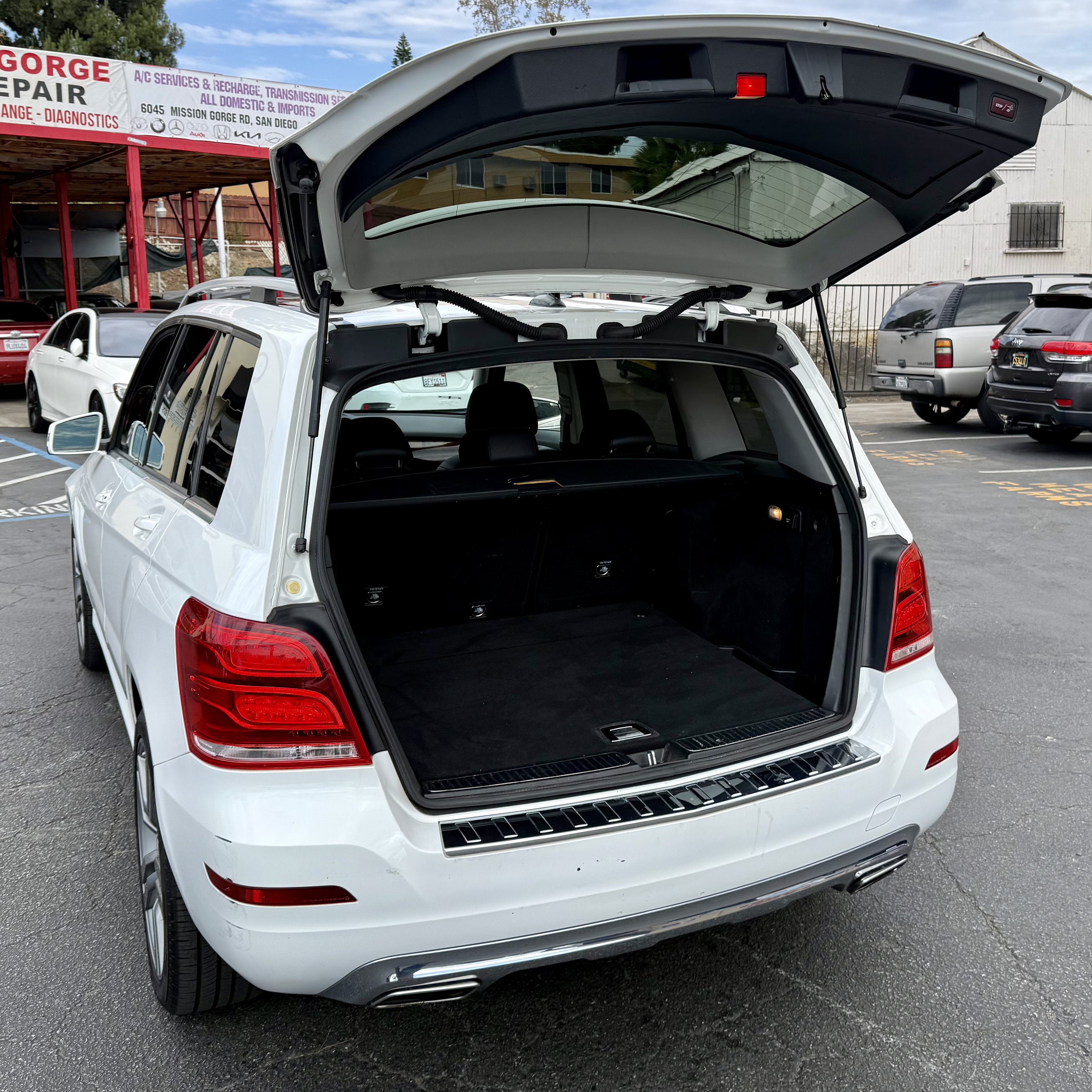 Used 2013 Mercedes-Benz GLK 350 2WD image 7