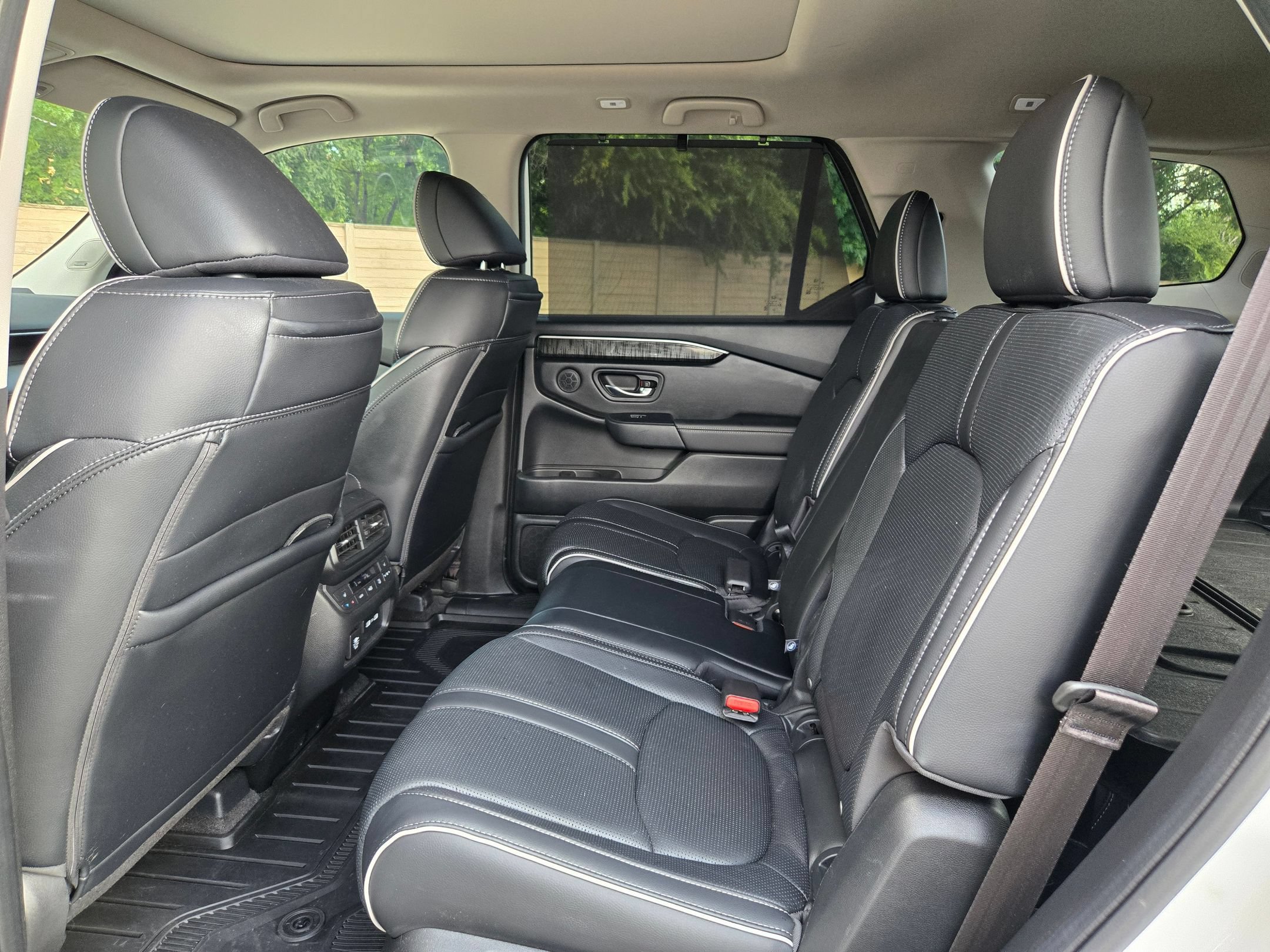 Used 2023 Honda Pilot Elite image 14