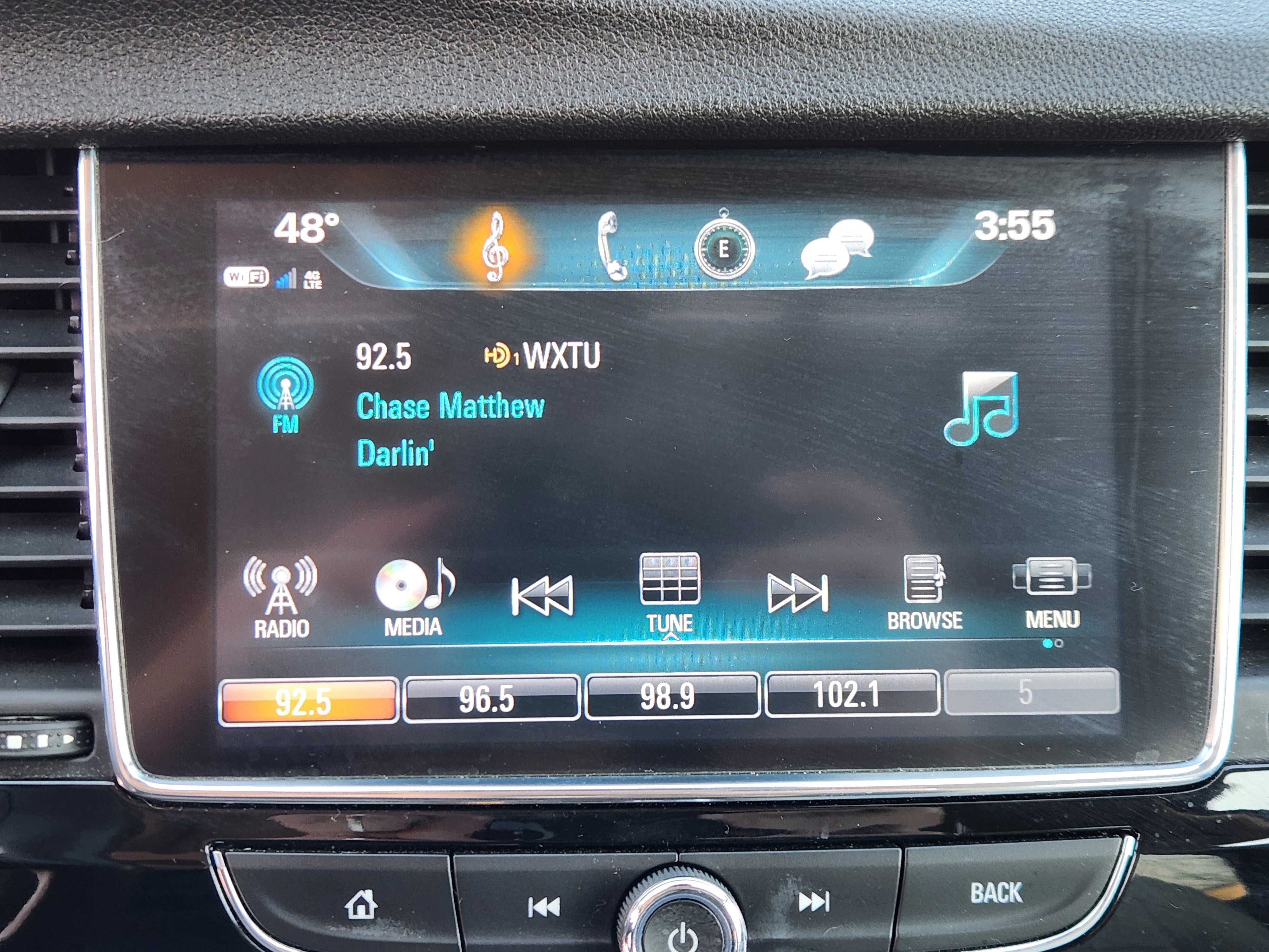 Used 2019 Buick Encore Essence w/ Experience Buick Package image 10