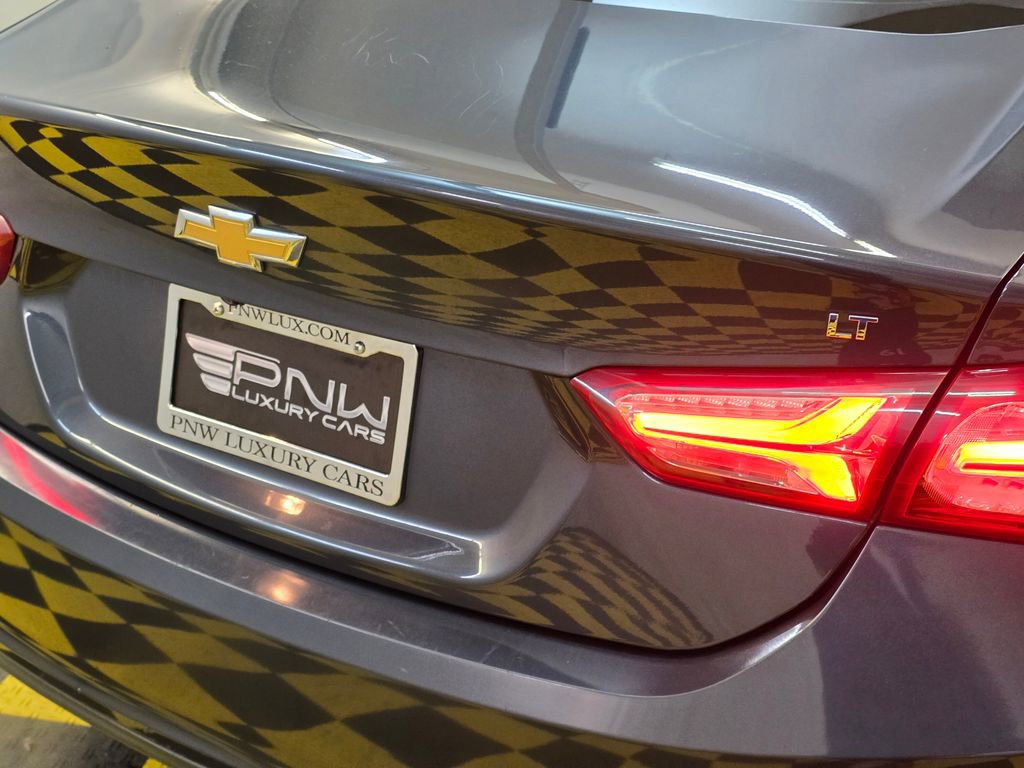 Used 2020 Chevrolet Malibu LT image 13